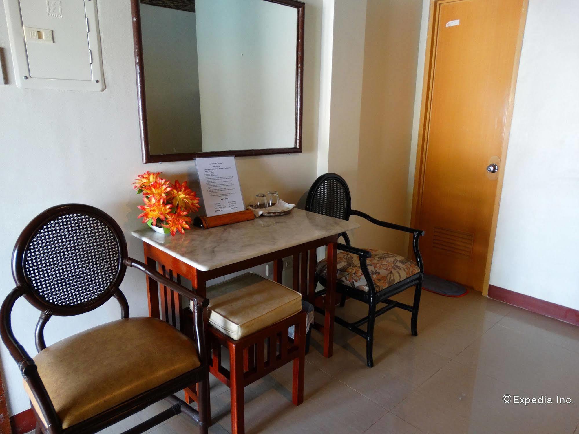 Mayfair Resort Panglao Bagian luar foto